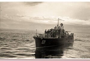 Катер МО-121. Именно с него был сбит первый в Заполярье Ju.87